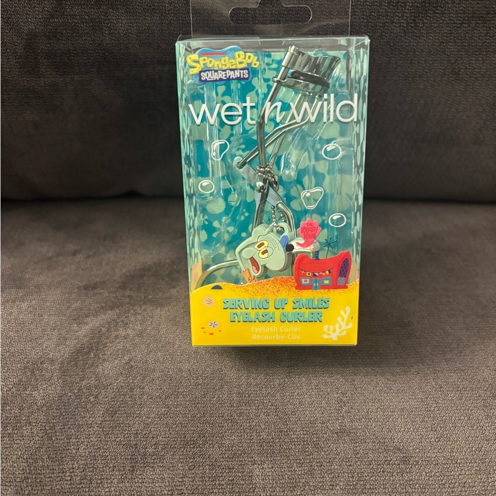 Wet n Wild SpongeBob Eyelash Curler Packaging